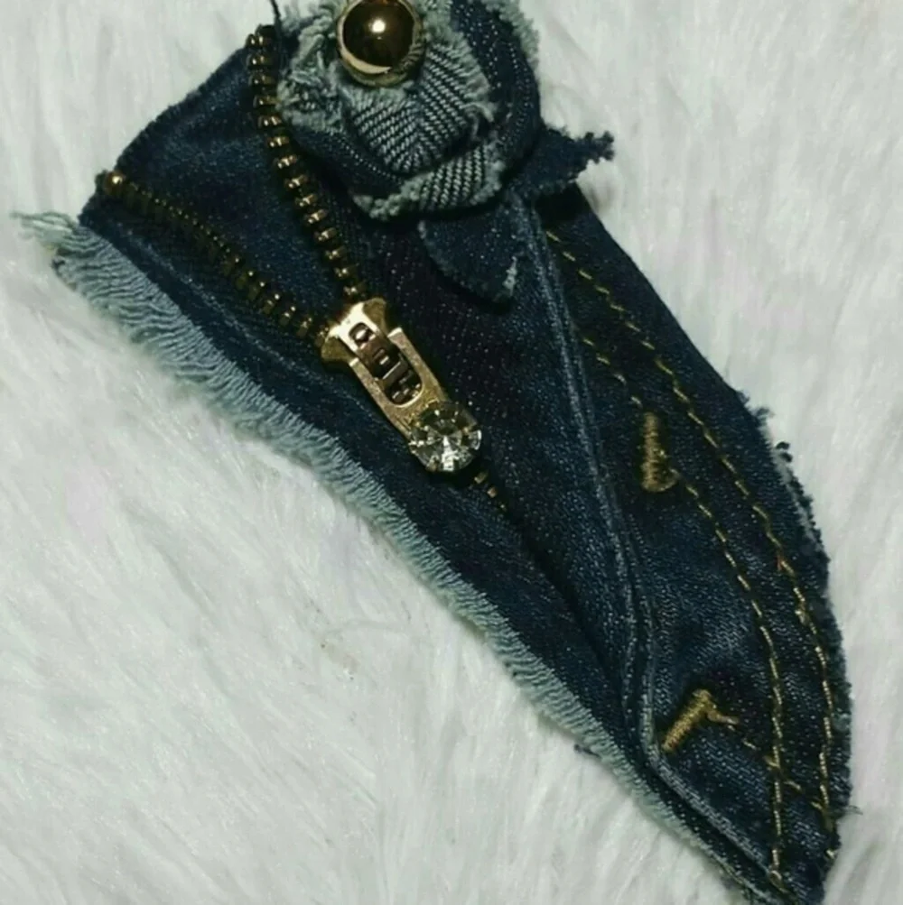 Raw Edge Distressed Levis Denim 